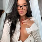 holylovesmolly (CREAMY PIERCED PUSSY 💦) OF content [!NEW!] profile picture