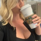 Onlyfans leaks itsthemidwesthousewife 

 profile picture