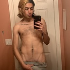 Roxie (@roxiehollowbody) Leaks OnlyFans 

 profile picture
