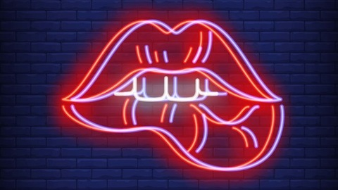 Header of strawb3rrybaby
